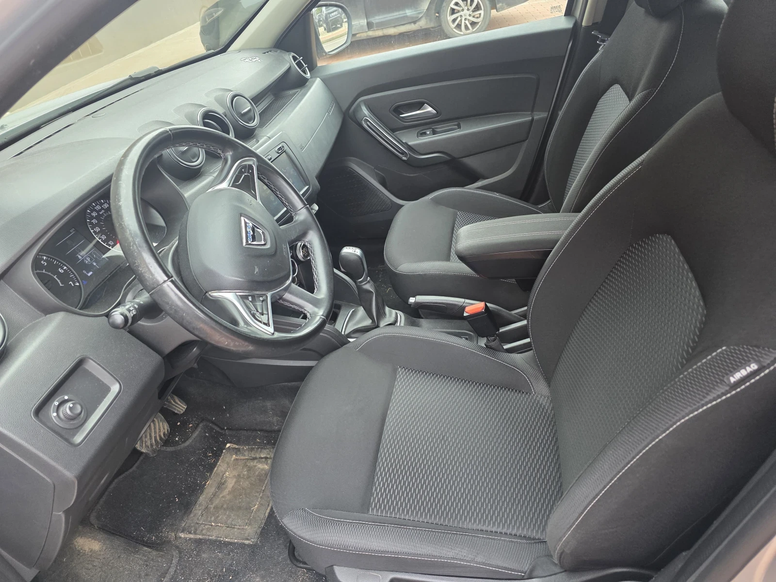 Dacia Duster 1.5DCI автоматик - изображение 7