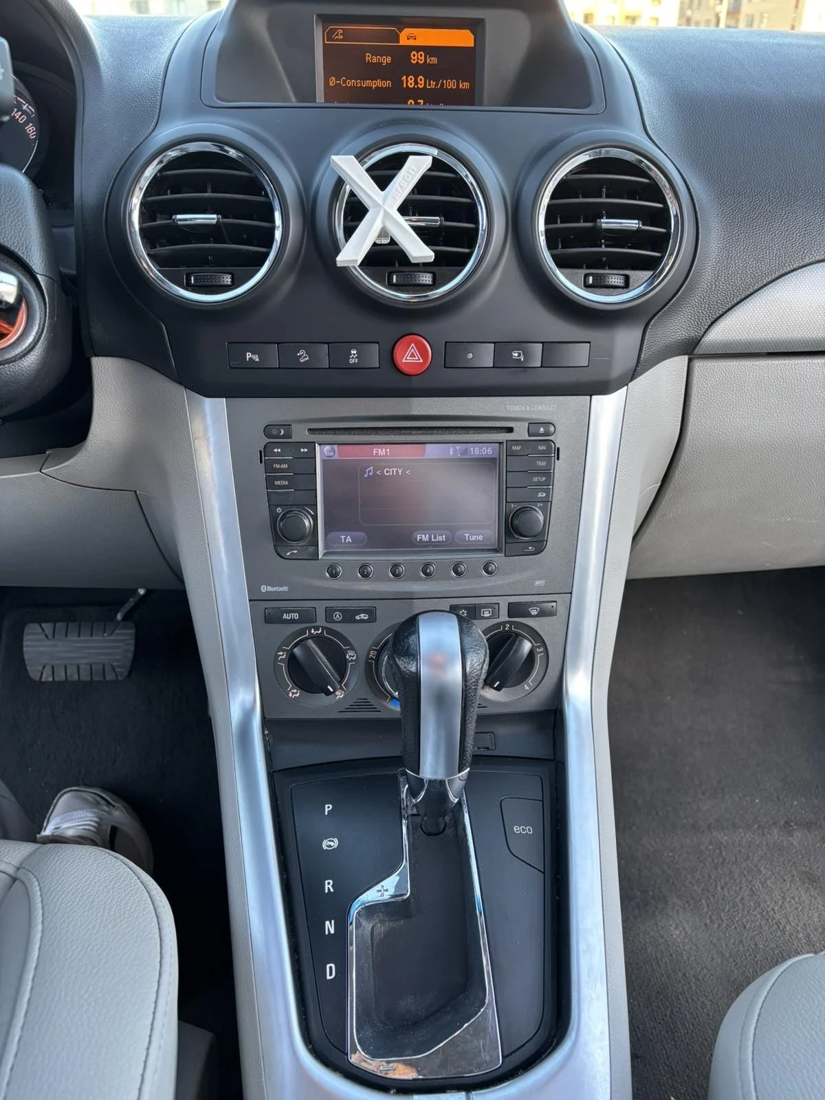 Opel Antara Opel Antara 2.2 CDTI 4x4 Cosmo-Face , снимка 11 - Автомобили и джипове - 53835135