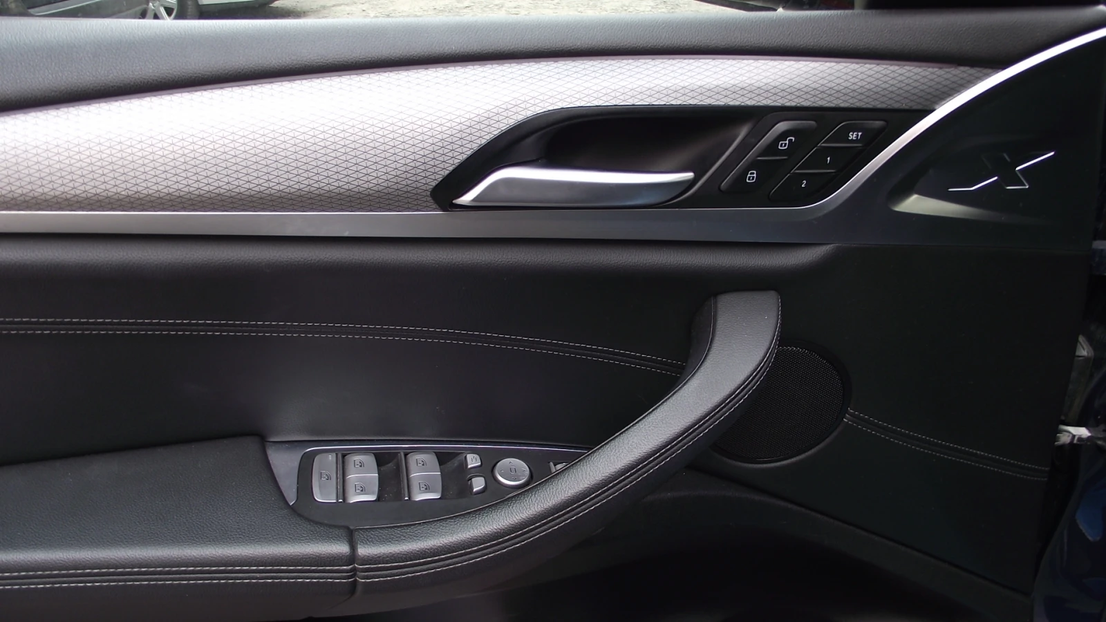 BMW X4 2.0.d.190.k.c.FULL EXTRI., снимка 11 - Автомобили и джипове - 53944779