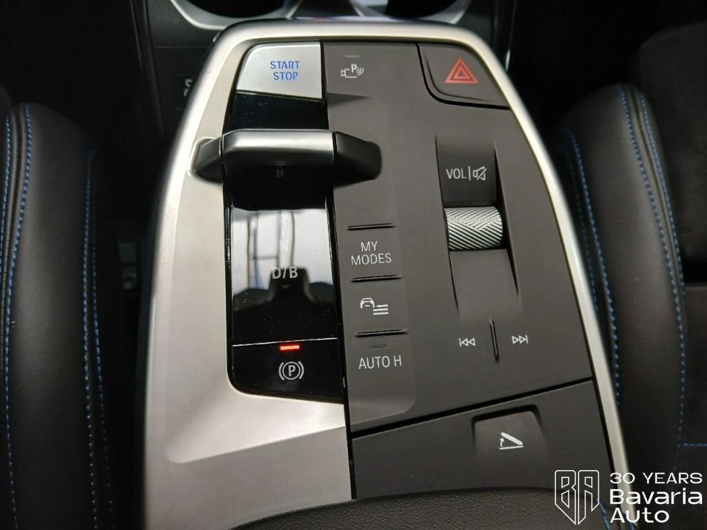 BMW iX2 30 xDrive M Sport Paket, снимка 9 - Автомобили и джипове - 54008052