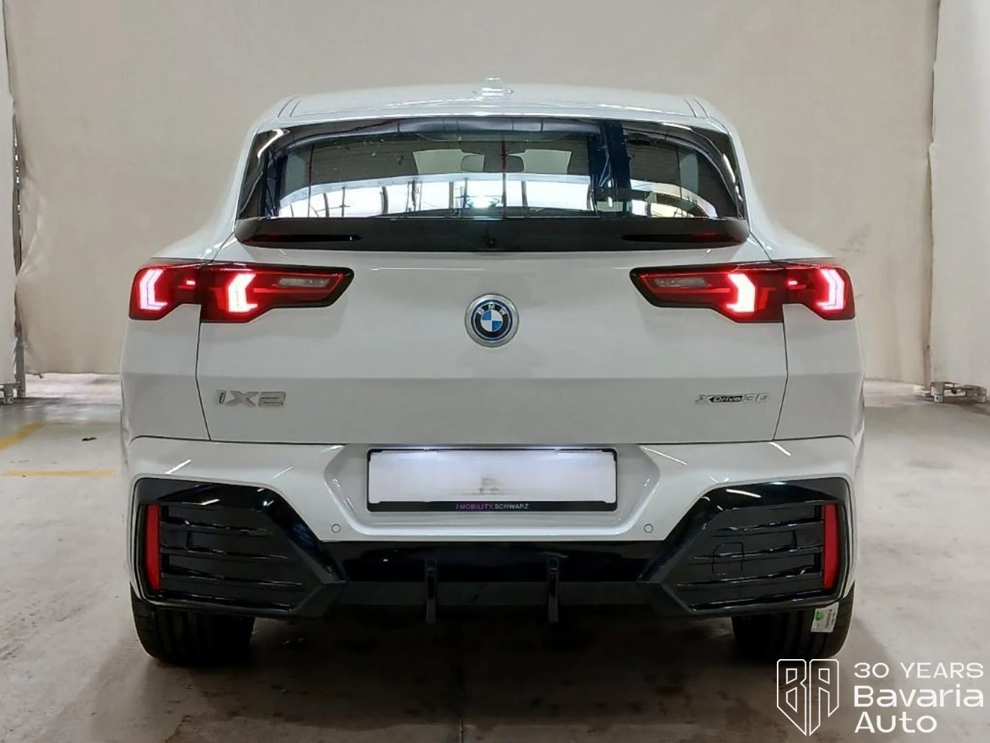 BMW iX2 30 xDrive M Sport Paket, снимка 5 - Автомобили и джипове - 54008052