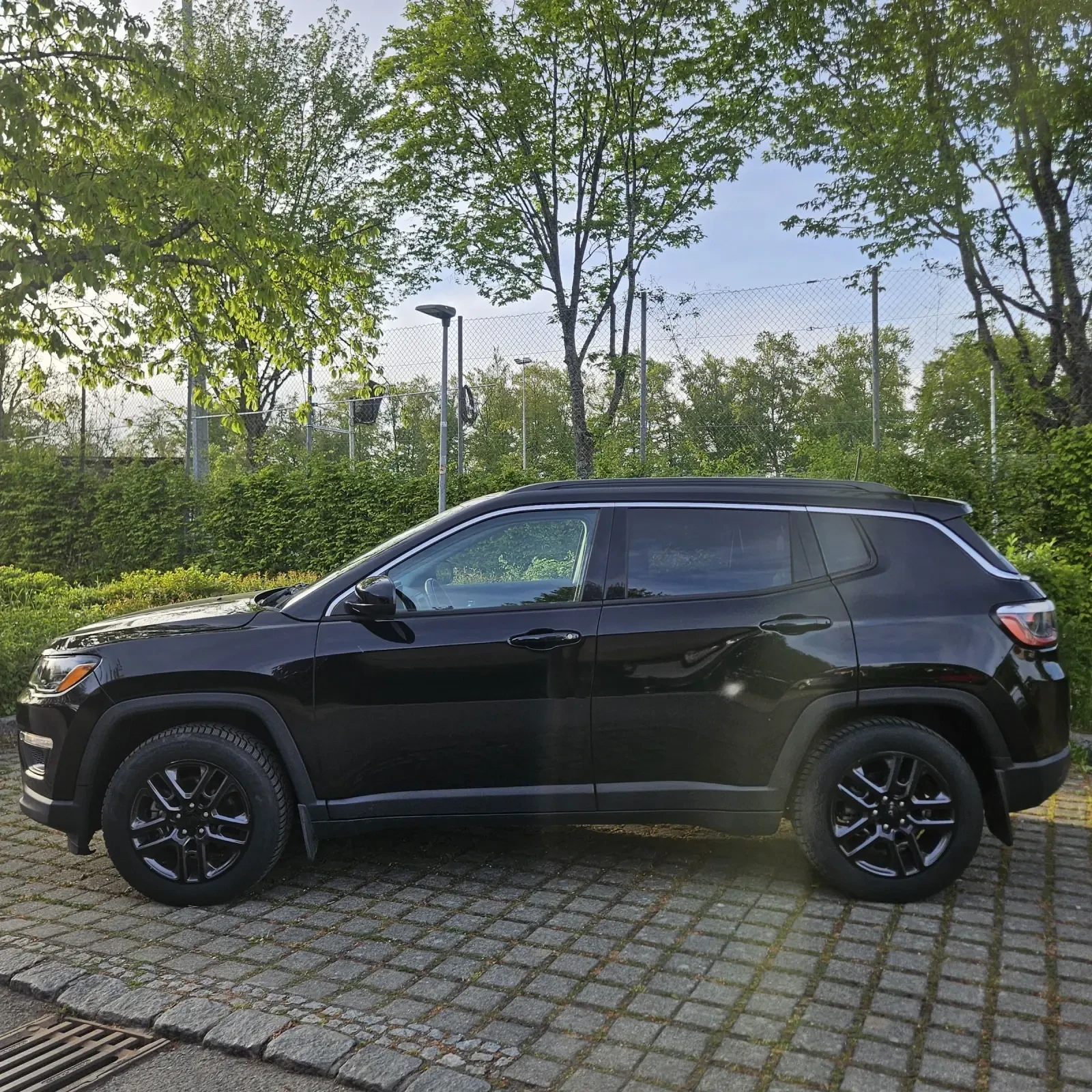 Jeep Compass, снимка 2 - Автомобили и джипове - 54335006