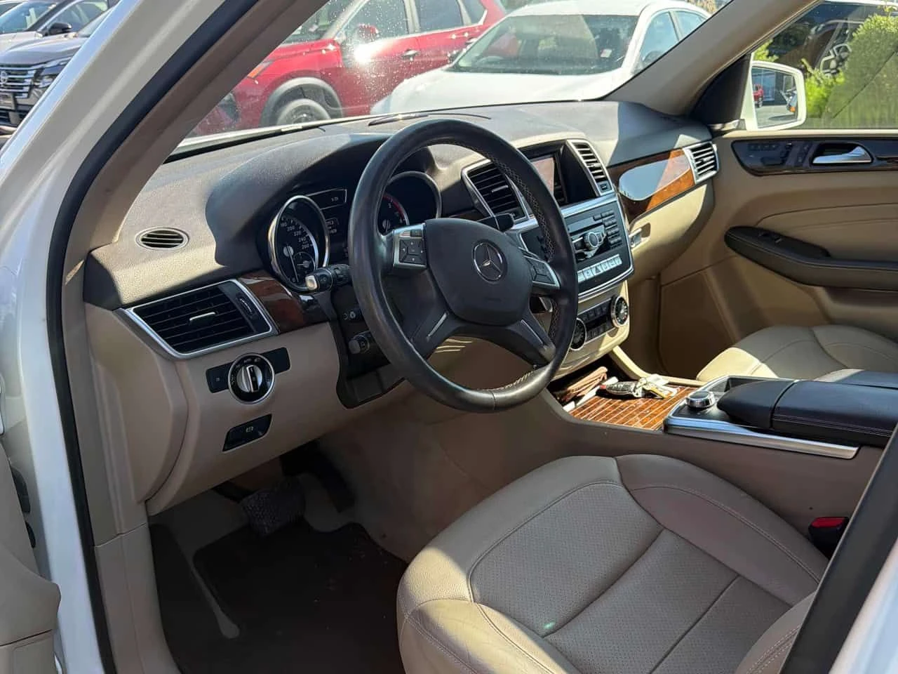 Mercedes-Benz ML 350 * BlueTEC * АВТОКРЕДИТ БЕЗ ПЪРВОНАЧАЛНА ВНОСКА* , снимка 5 - Автомобили и джипове - 54717243