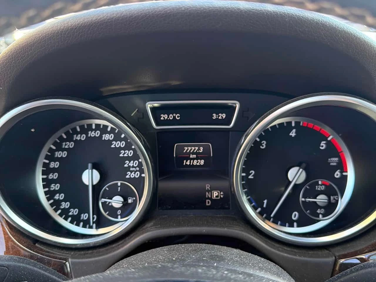 Mercedes-Benz ML 350 * BlueTEC * АВТОКРЕДИТ БЕЗ ПЪРВОНАЧАЛНА ВНОСКА* , снимка 8 - Автомобили и джипове - 54717243