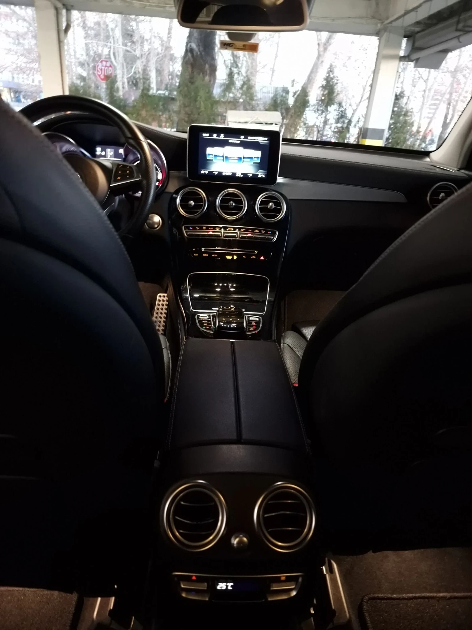 Mercedes-Benz GLC 250, снимка 11 - Автомобили и джипове - 54857473