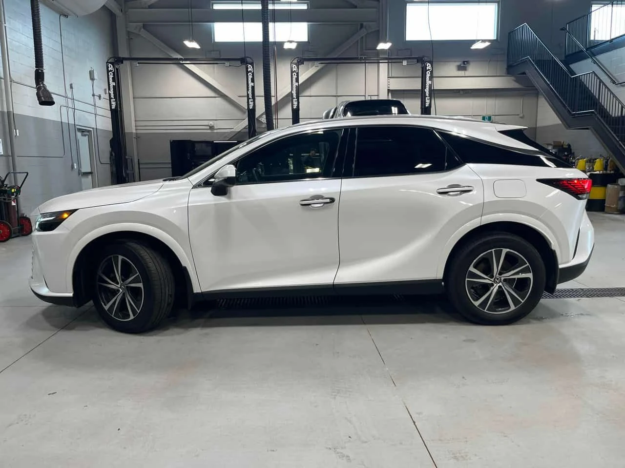 Lexus RX 350h * CARFAX * ОПЦИЯ ЗА ФИНАНСИРАНЕ, снимка 2 - Автомобили и джипове - 55645512
