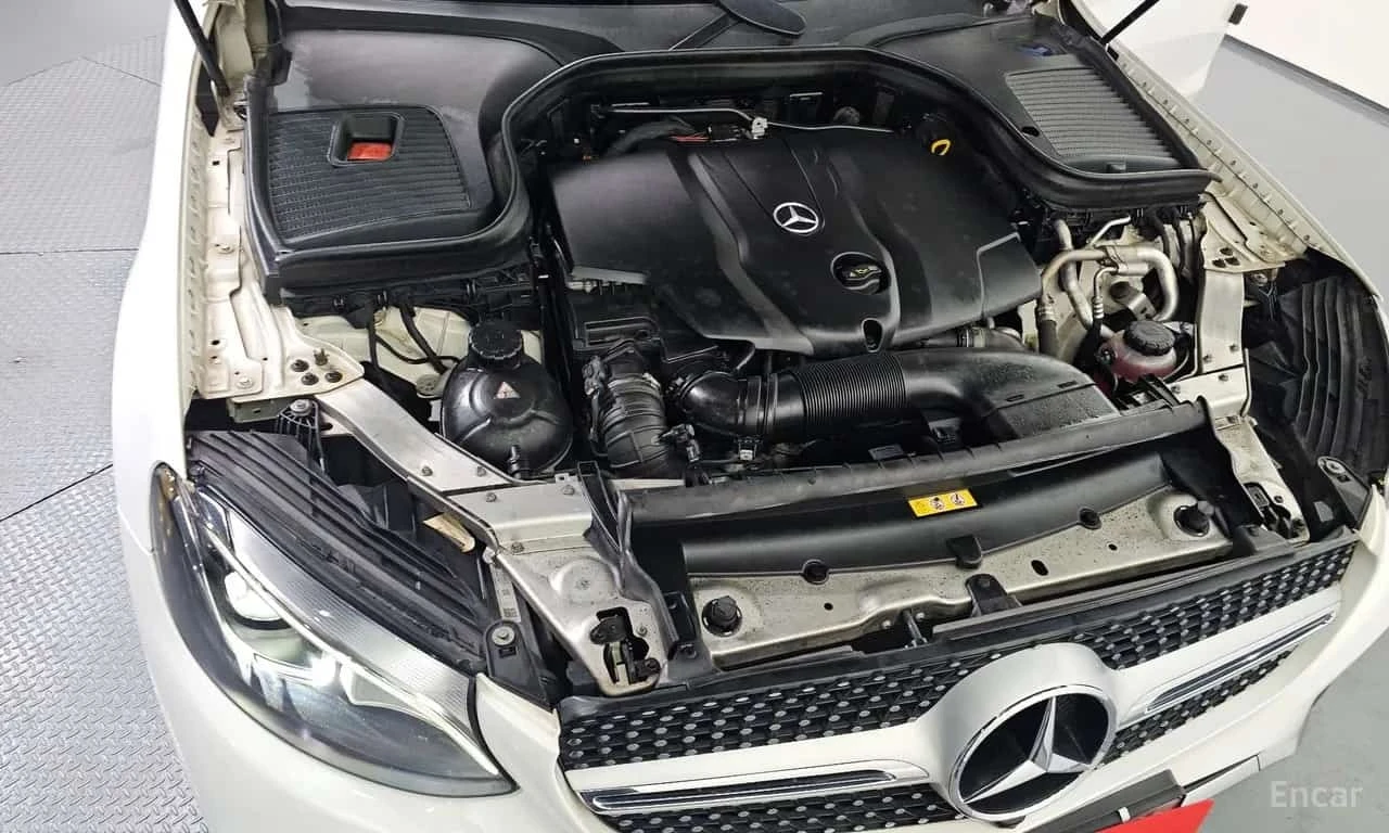 Mercedes-Benz GLC * GLC220 d 4MATIC Premium Coupe * ЦЕНА ДО БГ, снимка 16 - Автомобили и джипове - 55750960