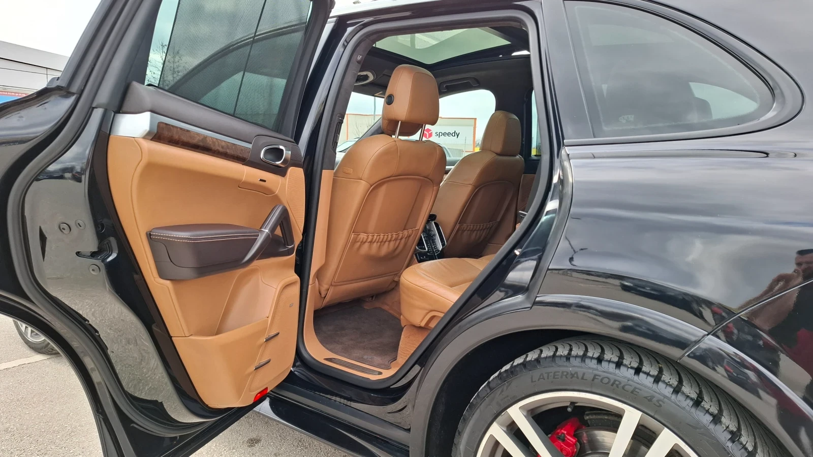 Porsche Cayenne GTS , снимка 11 - Автомобили и джипове - 55999142