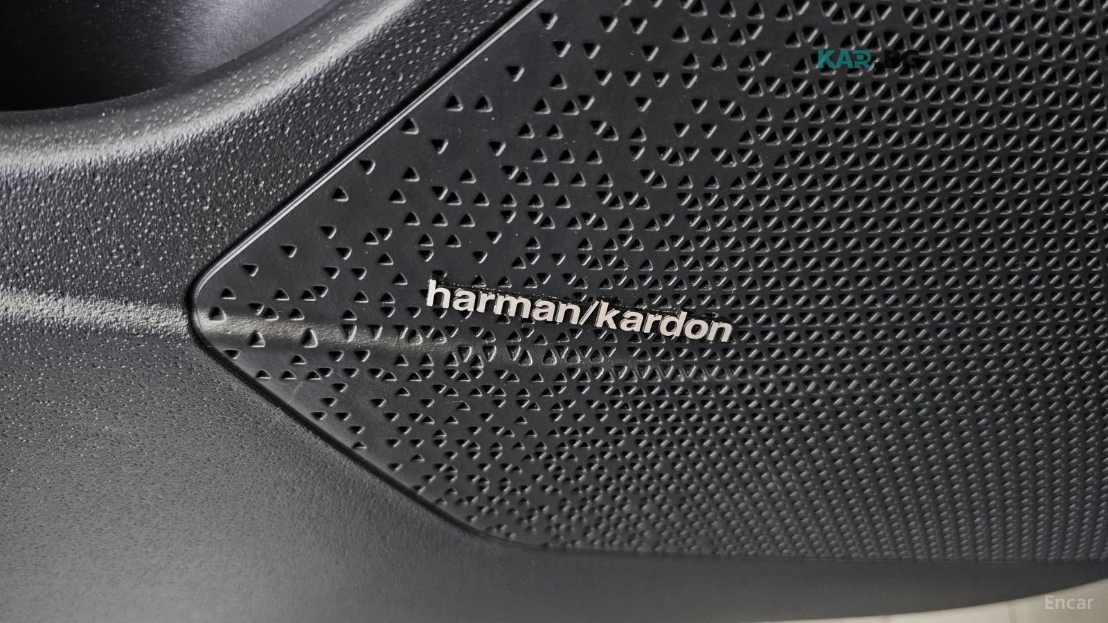 Kia Niro HYBRID* SIGNATURE* HARMAN KARDON* ПОДГРЕВ* ОБДУХВА, снимка 17 - Автомобили и джипове - 56008579