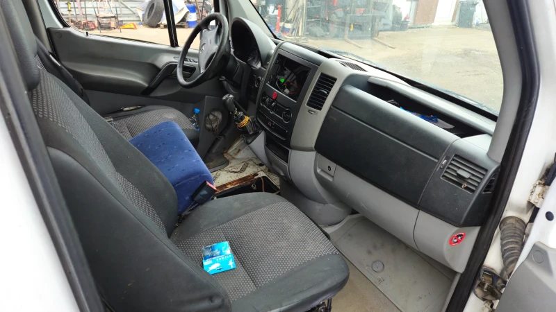 Mercedes-Benz Sprinter 2.2cdi/на части , снимка 5 - Бусове и автобуси - 49732985