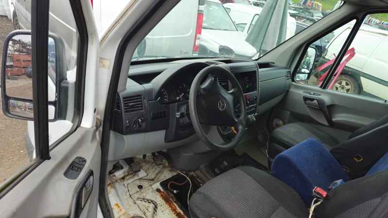 Mercedes-Benz Sprinter 2.2cdi/на части , снимка 6 - Бусове и автобуси - 49732985