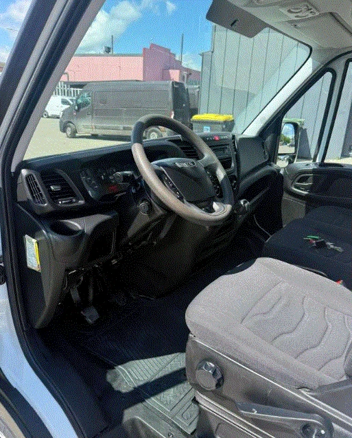 Iveco 35c15 КАТ Б, снимка 9 - Бусове и автобуси - 55169427