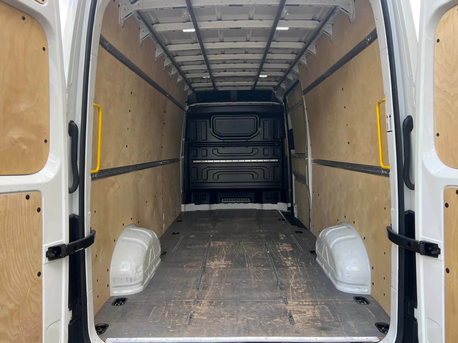 VW Crafter 2.0TDI MAXI , ГАРАНЦИЯ до 08.2026г , FULL  - изображение 8