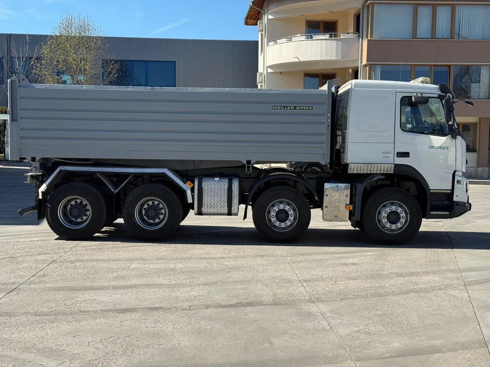 Volvo Fm 460* 8x4* спална кабина* двустранен* перфектен, снимка 4 - Камиони - 54117991
