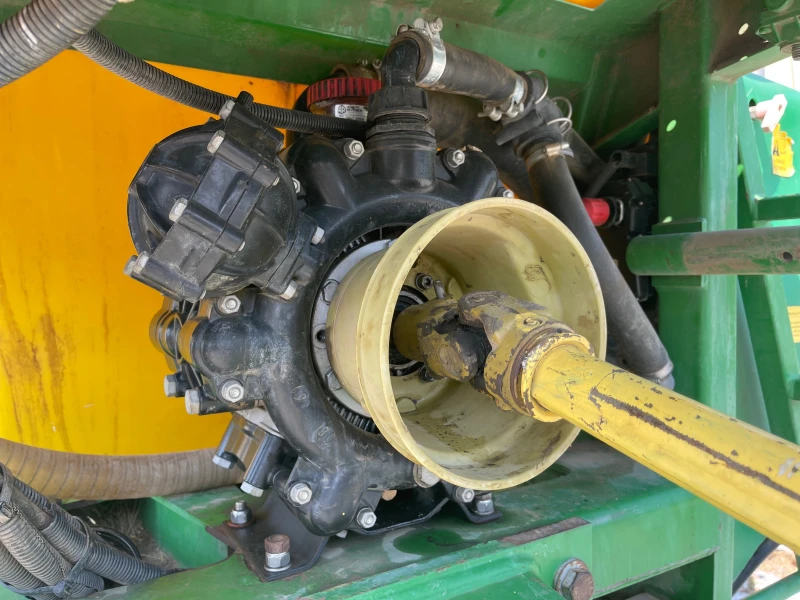 Пръскачка Друга марка JOHN DEERE 740 24 МЕТРА 4000 ЛИТРА ЛИЗИНГ, снимка 14 - Селскостопанска техника - 50549718