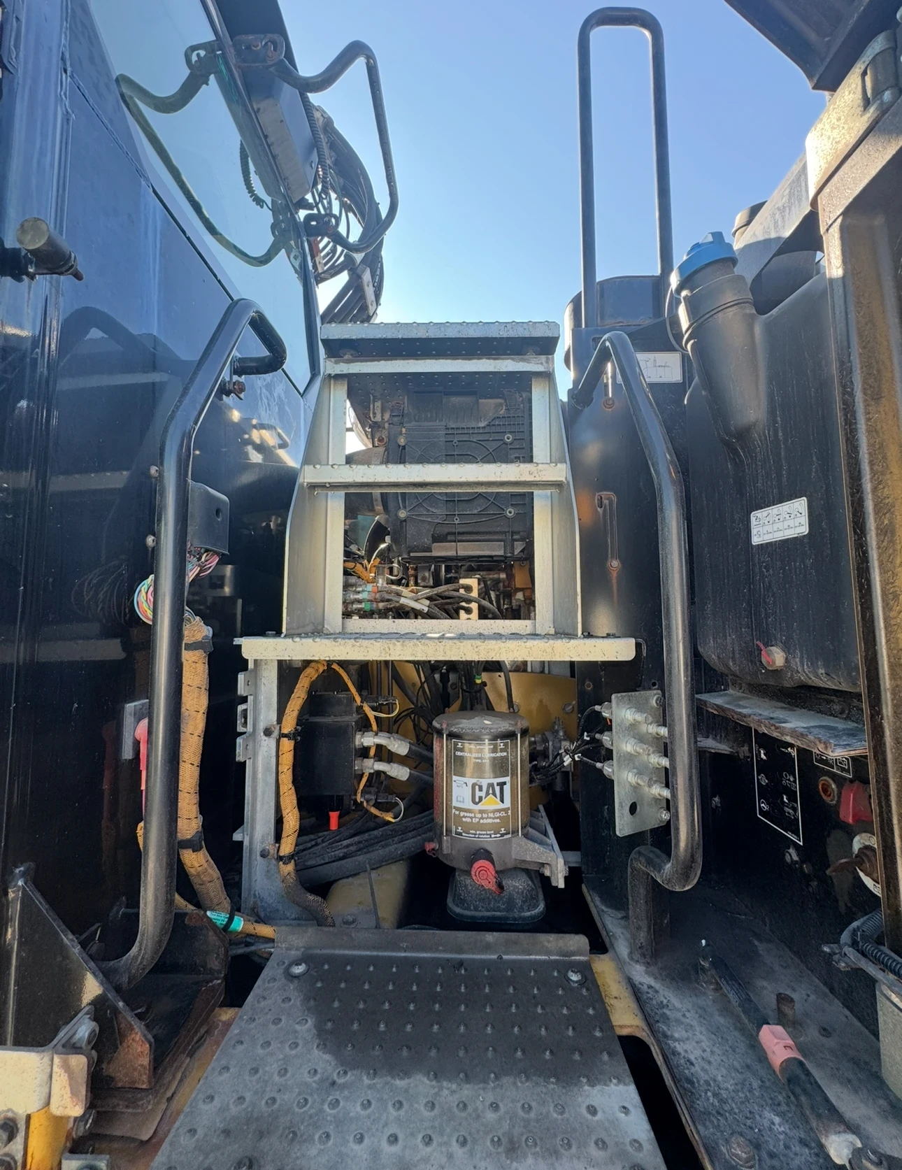 Багер Cat M318F - изображение 6