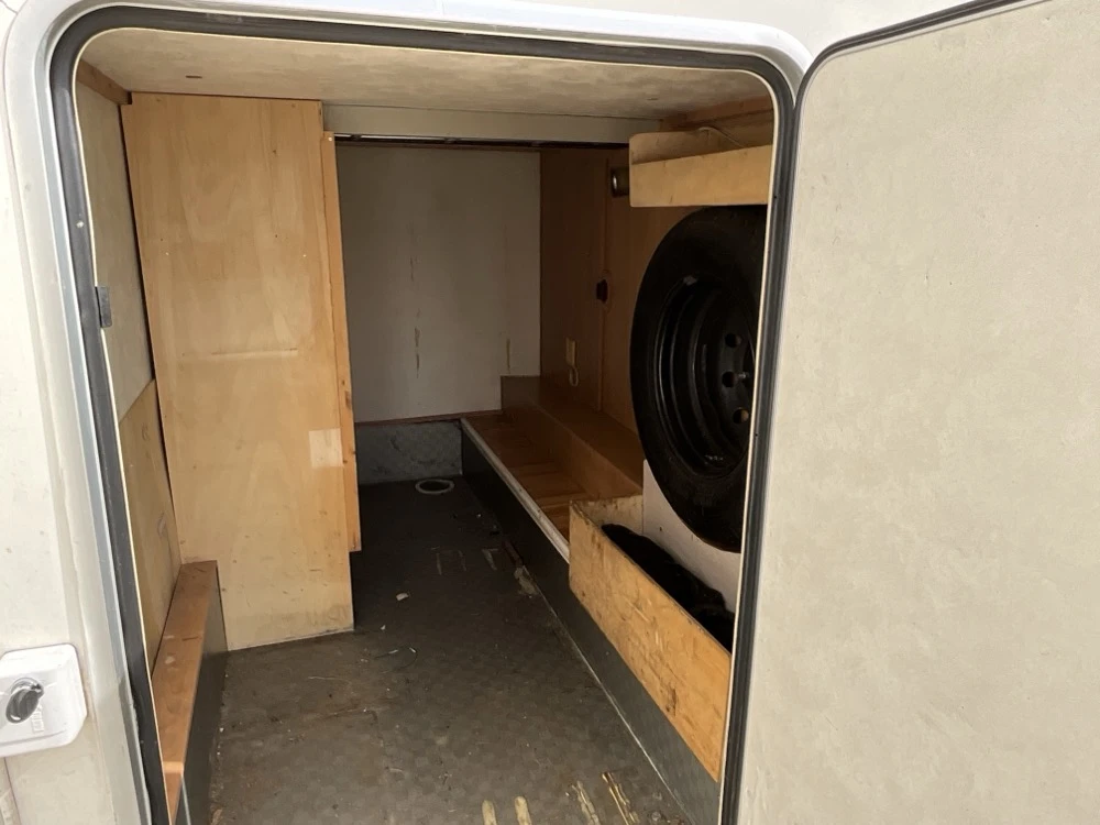 Кемпер McLouis Lagan p210, снимка 8 - Каравани и кемпери - 54218319