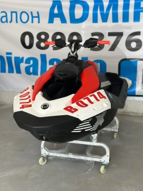 Джет Bombardier Sea Doo Spark trixx Регистриран, снимка 2
