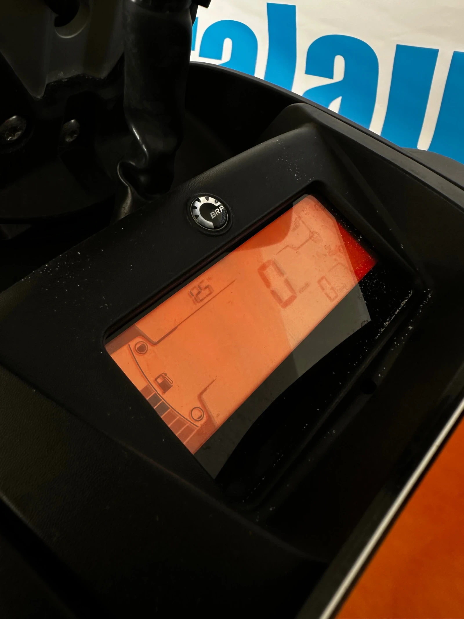Джет Bombardier Sea Doo Spark trixx Регистриран - изображение 9