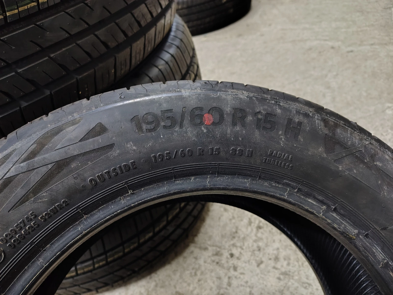 Гуми Летни 195/60R15, снимка 7 - Гуми и джанти - 53747011