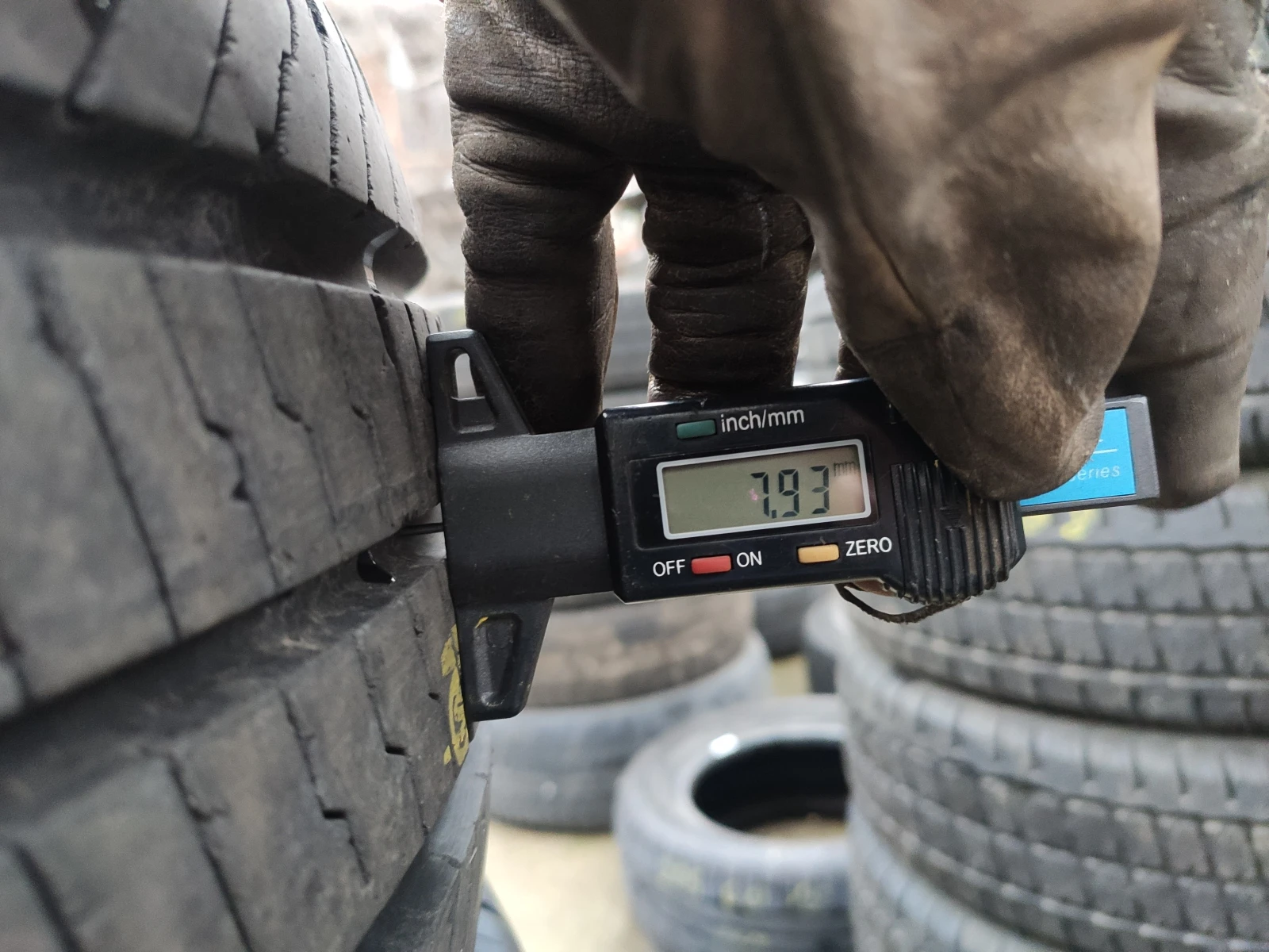 Гуми Летни 205/65R16, снимка 6 - Гуми и джанти - 53982314