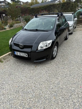 ������ Toyota Auris