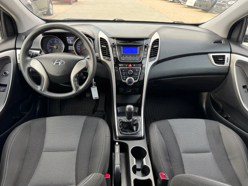 Hyundai I30 1.6CRDI EURO-6 SERVIZ, снимка 11 - Автомобили и джипове - 48082762