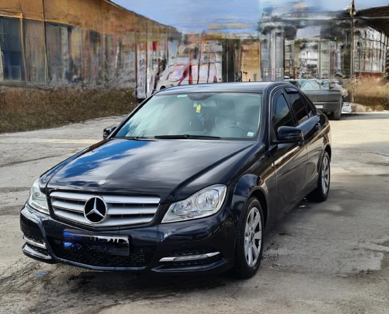 Mercedes-Benz C 220, снимка 10 - Автомобили и джипове - 48904595