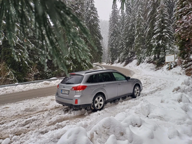 Subaru Outback 3.6 R SI-DRIVE LPG, снимка 2 - Автомобили и джипове - 49234419