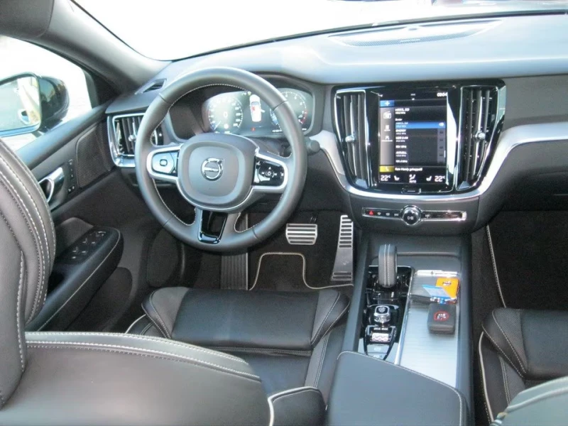 Volvo S60 B4/197HP/R-DESIGN/CAM/NAVI/LED/ACC/KLESS/715v, снимка 9 - Автомобили и джипове - 51651874