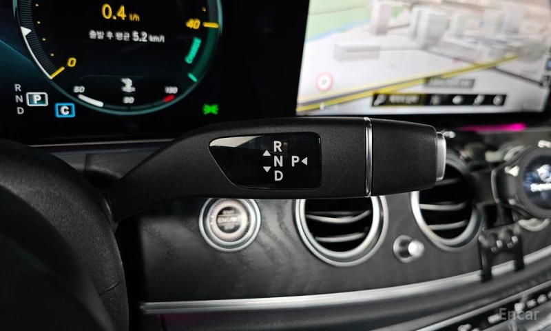 Mercedes-Benz E 220, снимка 9 - Автомобили и джипове - 53164053