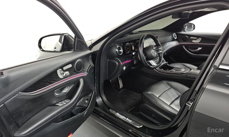 Mercedes-Benz E 220, снимка 10 - Автомобили и джипове - 53164053