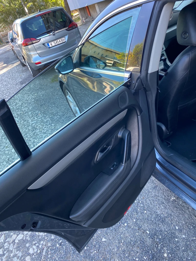 VW CC 2.0, снимка 8 - Автомобили и джипове - 53303154