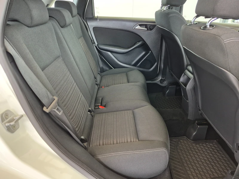 Mercedes-Benz B 180 EVRO  5B, снимка 14 - Автомобили и джипове - 53566458