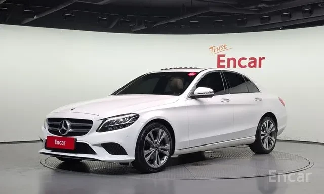 Mercedes-Benz C 220 D * AVANTGARDE * KEYLESS * FACELIFT * 2 КЛЮЧА * 