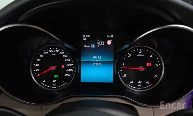 Mercedes-Benz C 220 D * AVANTGARDE * KEYLESS * FACELIFT * 2 КЛЮЧА * , снимка 7 - Автомобили и джипове - 55889179