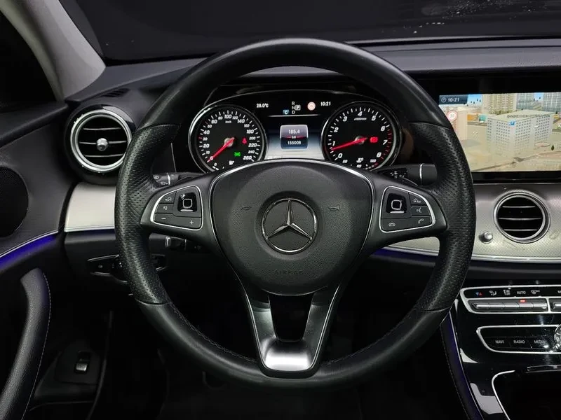 Mercedes-Benz E 200 Avantgarde, снимка 13 - Автомобили и джипове - 56018161