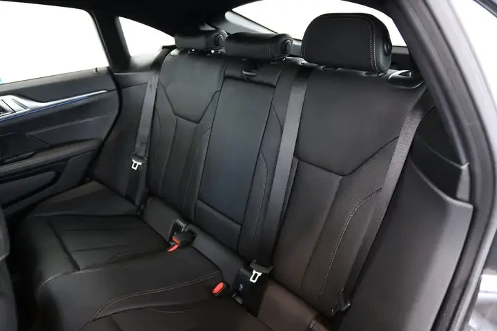 BMW i4 xDrive40* Aero 19* ����* ������� | Mobile.bg � ����������� 12