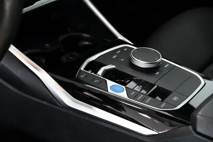 BMW i4 xDrive40* Aero 19* ����* ������� | Mobile.bg � ����������� 9