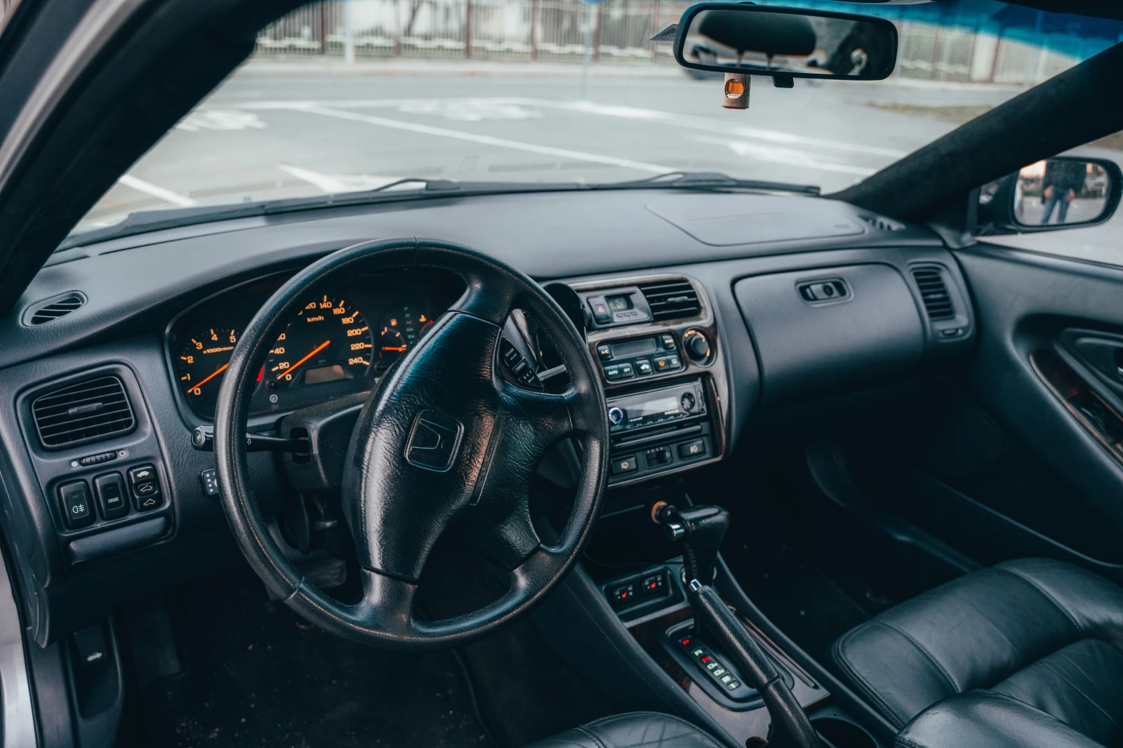 Honda Accord 3.0L V6 Coupe - изображение 10