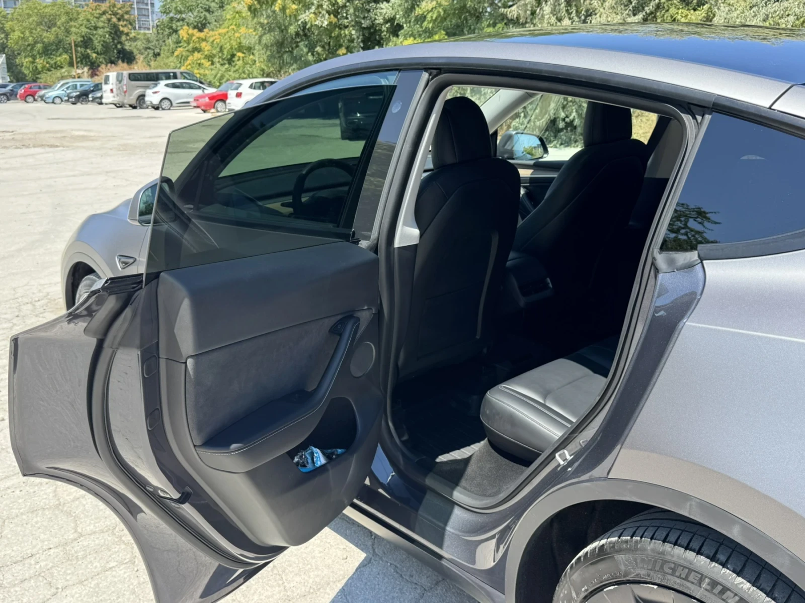 Tesla Model Y Европейска, Dual motor, Long range - изображение 10