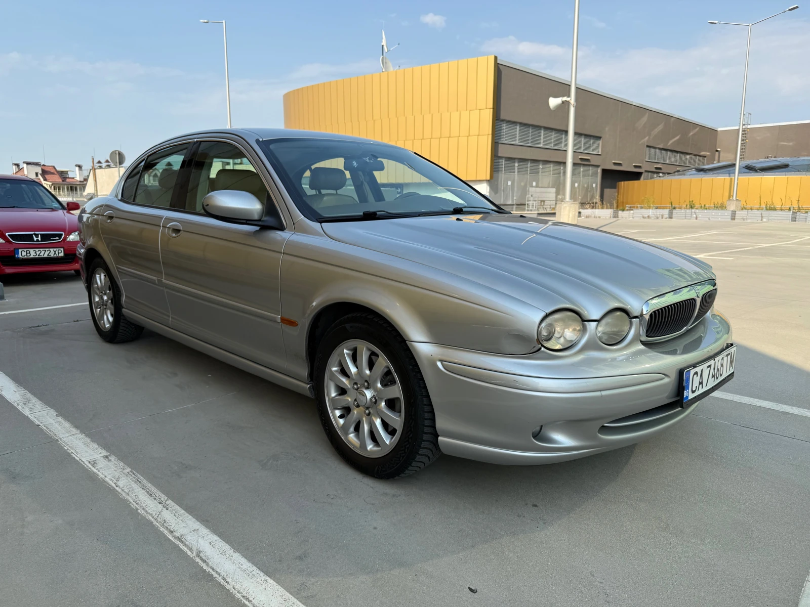 Jaguar X-type 2.5i V6 - изображение 5