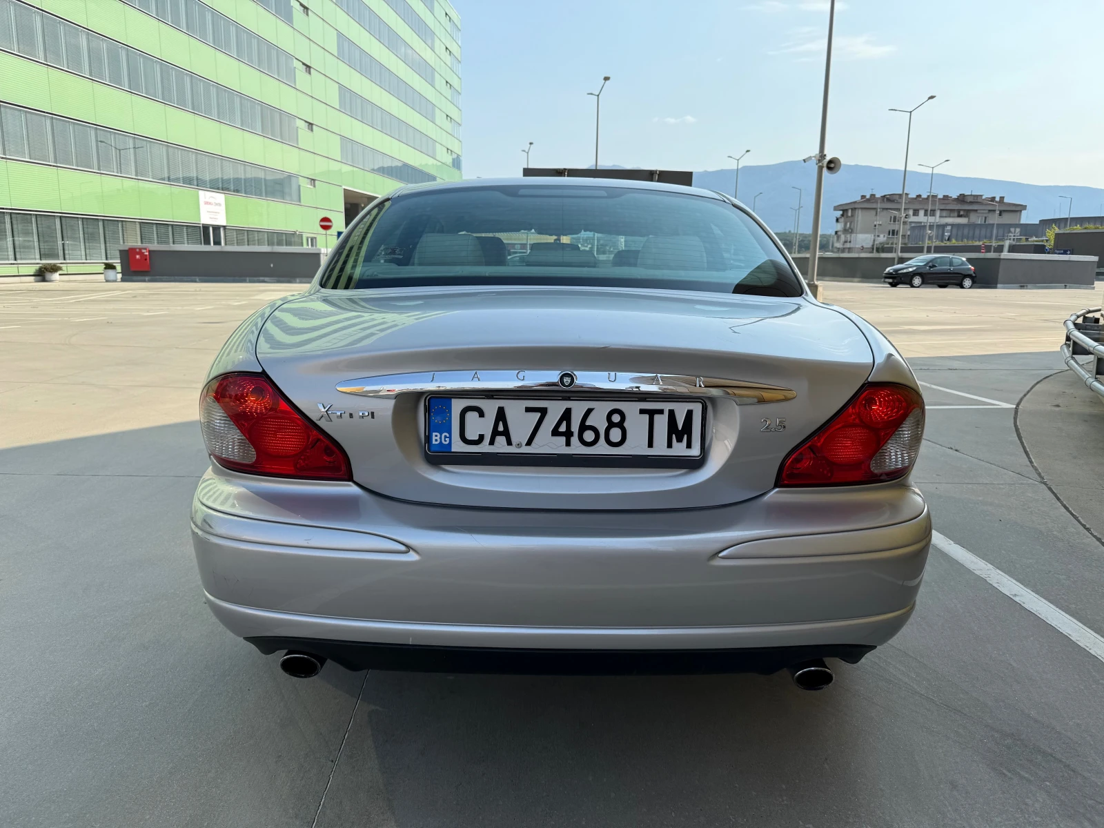 Jaguar X-type 2.5i V6 - изображение 3