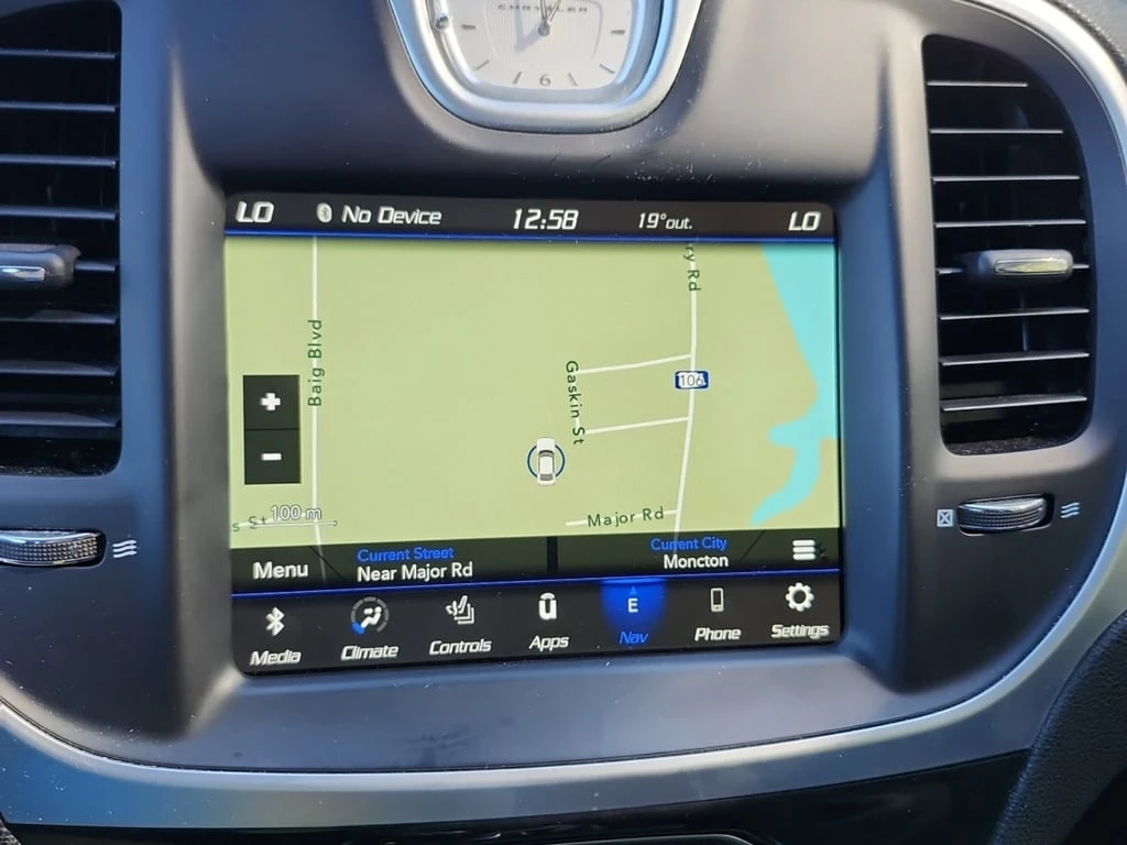 Chrysler 300c * 300 TOURING L * CARFAX * БЕЗ ПЪРВОНАЧАЛНА ВНОСКА - изображение 10
