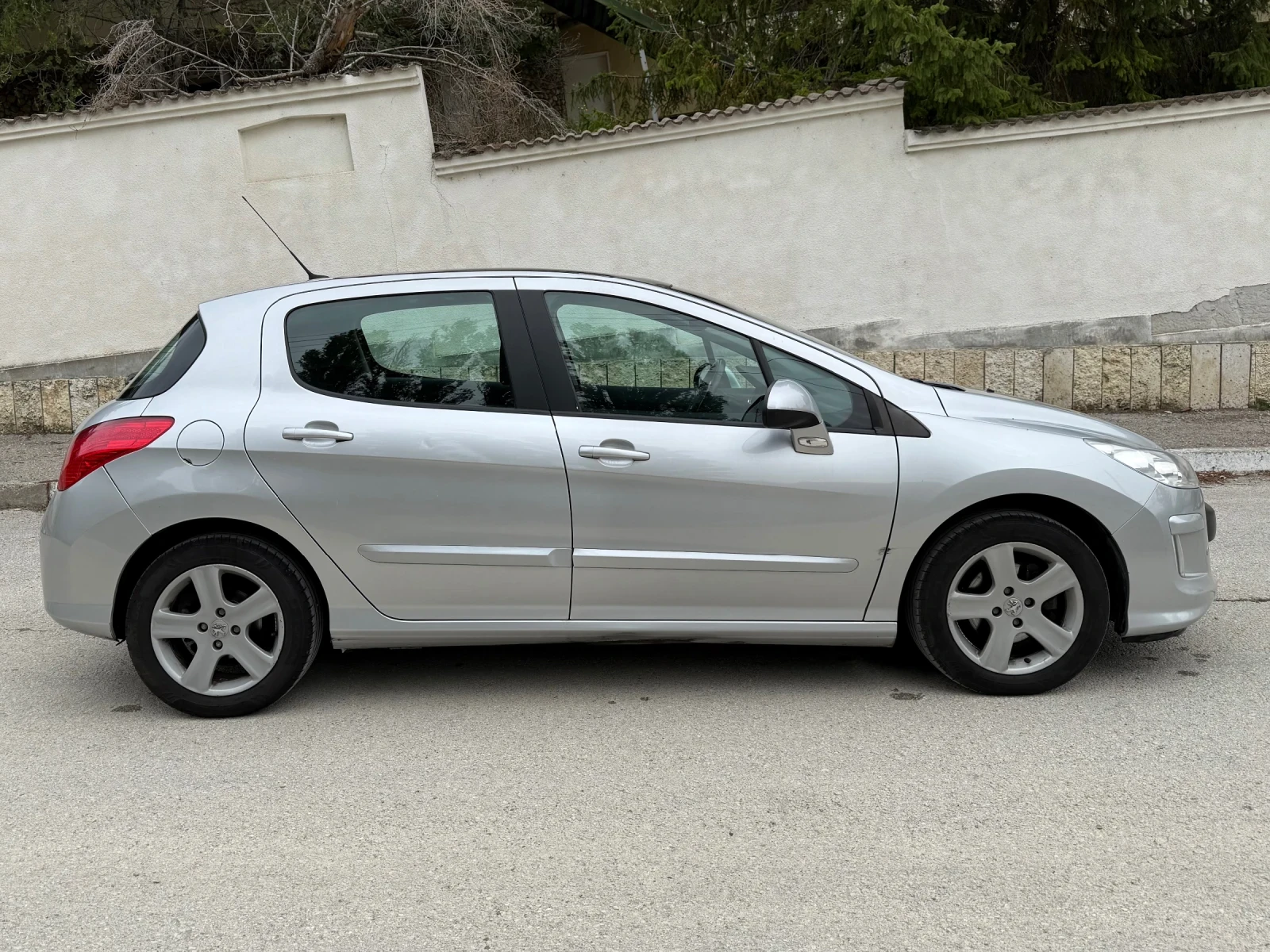 Peugeot 308 1.6 Automatic - изображение 8