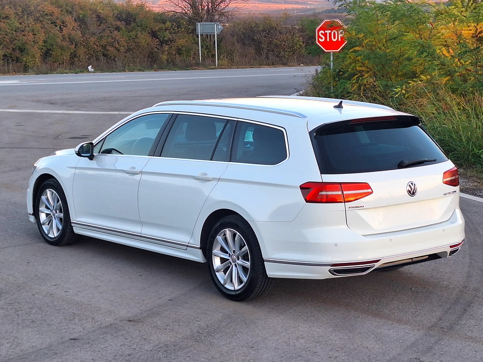 VW Passat R-Line/Distronic/Lane Assist/DSG - изображение 3