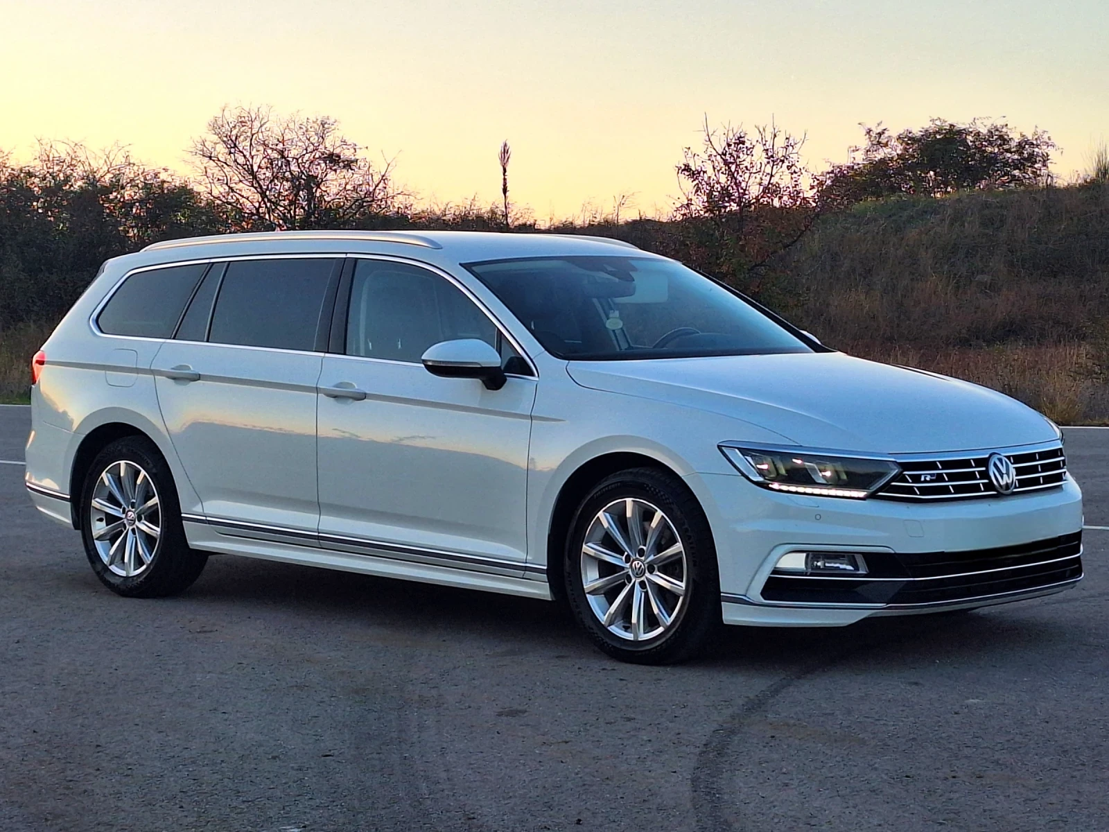 VW Passat R-Line/Distronic/Lane Assist/DSG - изображение 6