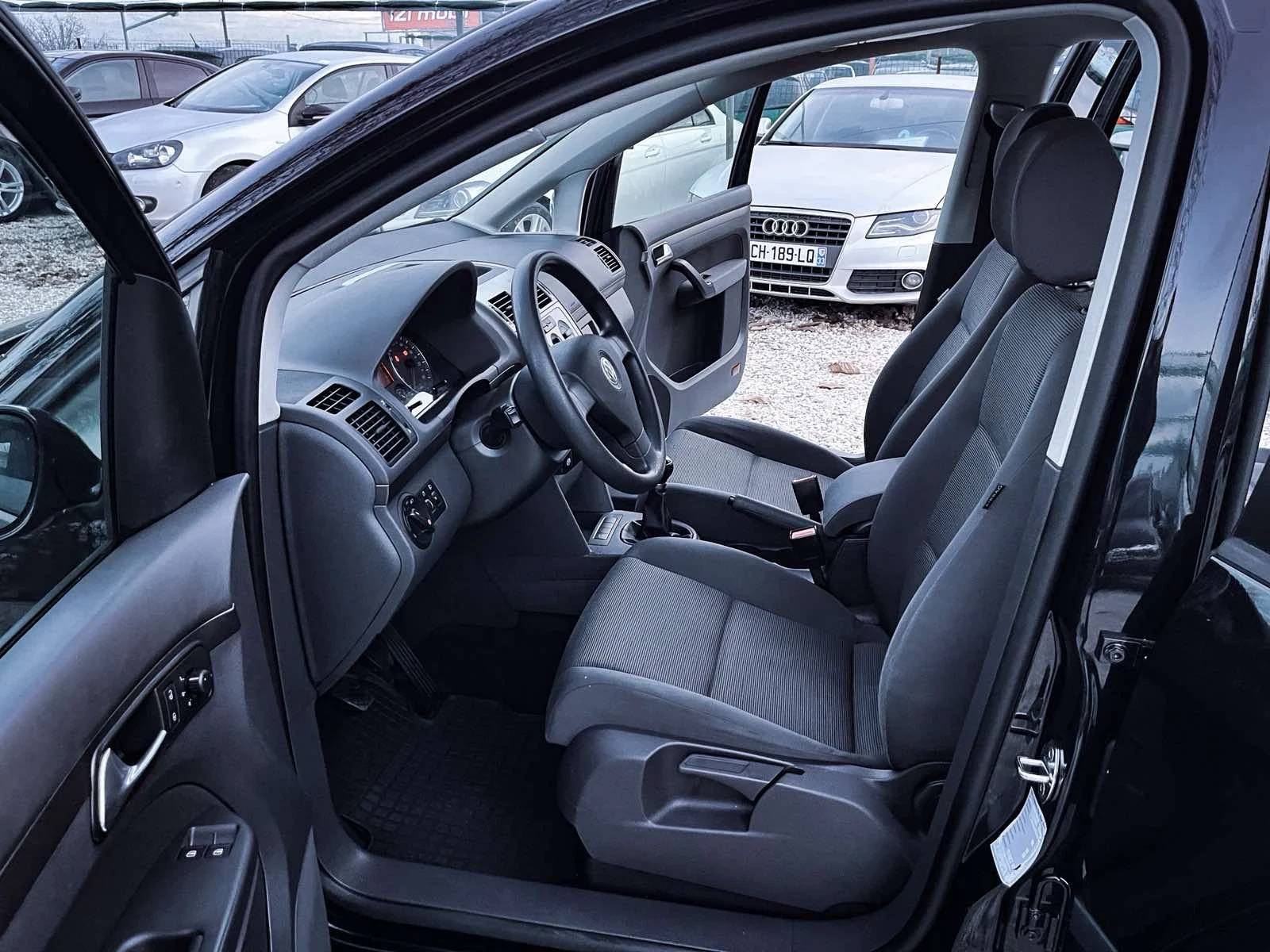 VW Touran 1.9 TDI 6  | Mobile.bg   14