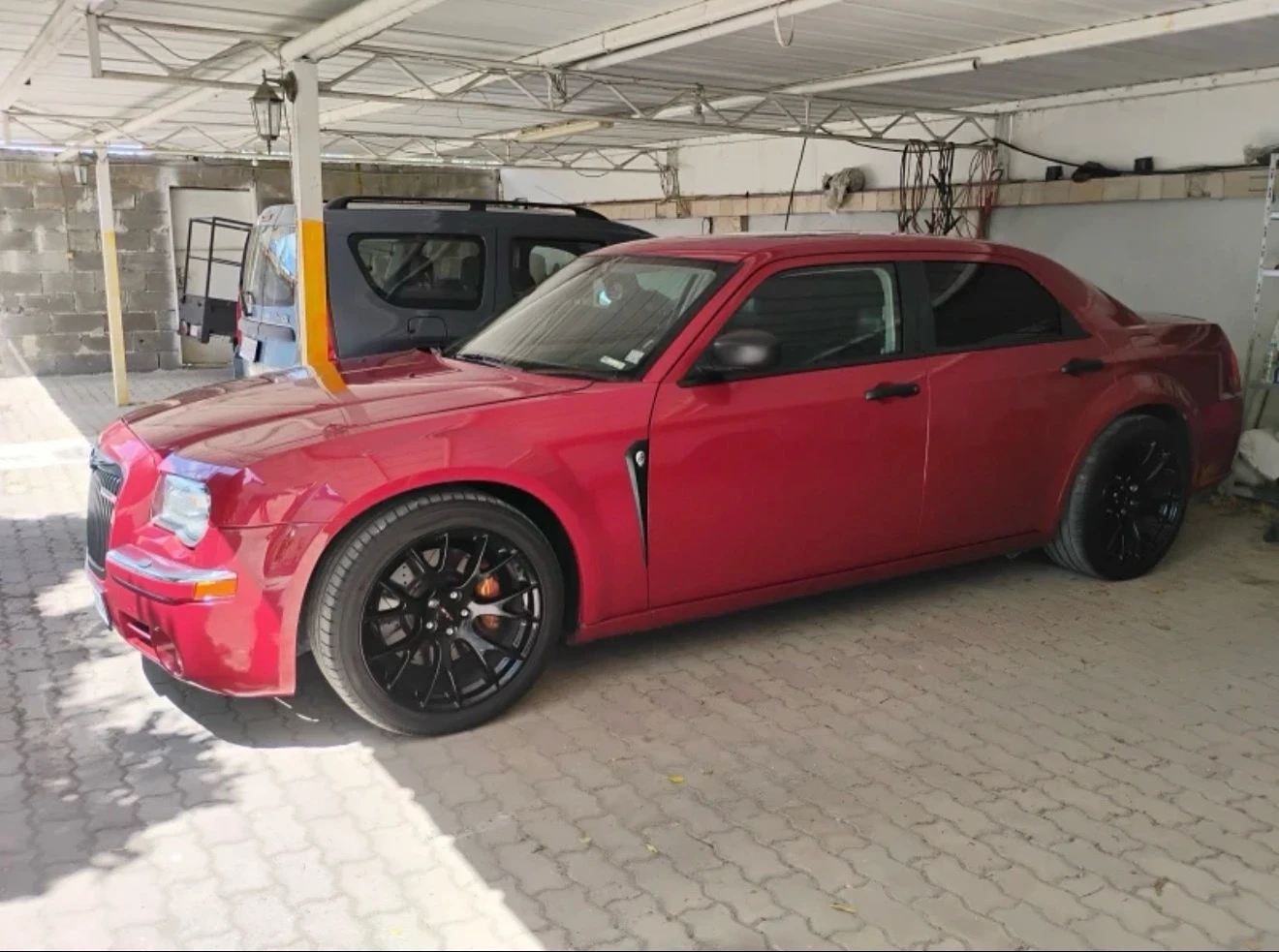 Chrysler 300c 6.1 SRT8 | Mobile.bg � ����������� 16