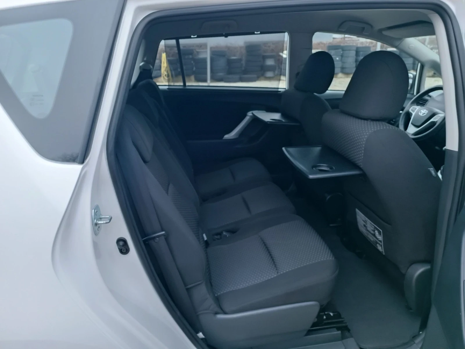 Toyota Verso 1.8i-147��-���������-�����-6��-KEYLESS-7� | Mobile.bg � ����������� 10